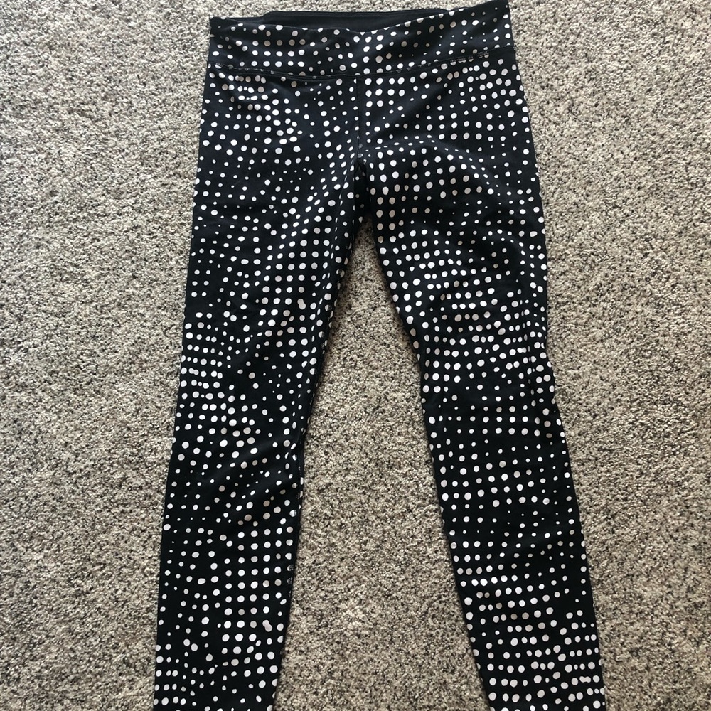 Women’s under Armour athletic leggings